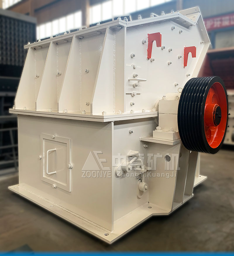 中意高效細(xì)碎機(jī)車間實(shí)拍