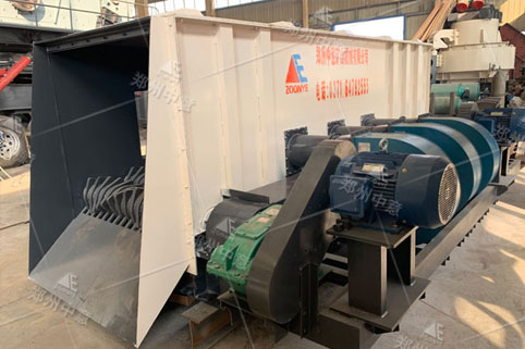 四川裝修垃圾處理設(shè)備成功下線 新型滾軸篩發(fā)貨現(xiàn)場