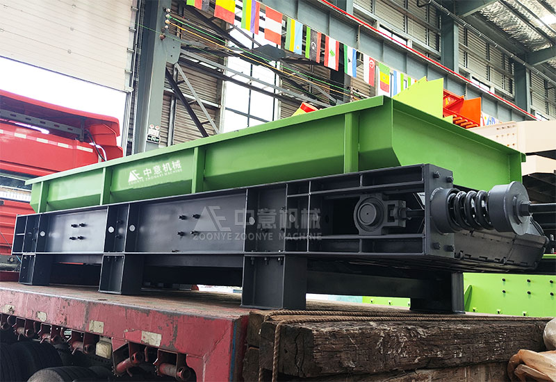 鏈板輸送機(jī).jpg 鏈板輸送機(jī)