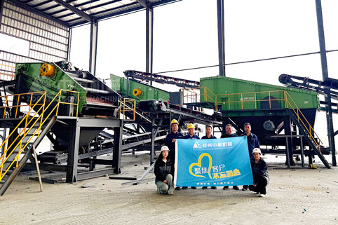 直擊現(xiàn)場！中意機械裝修垃圾處理設備高效安裝，工程師團隊盡顯專業(yè)風范